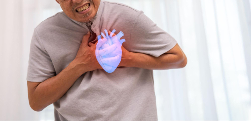 người bệnh lên cơn đau tim