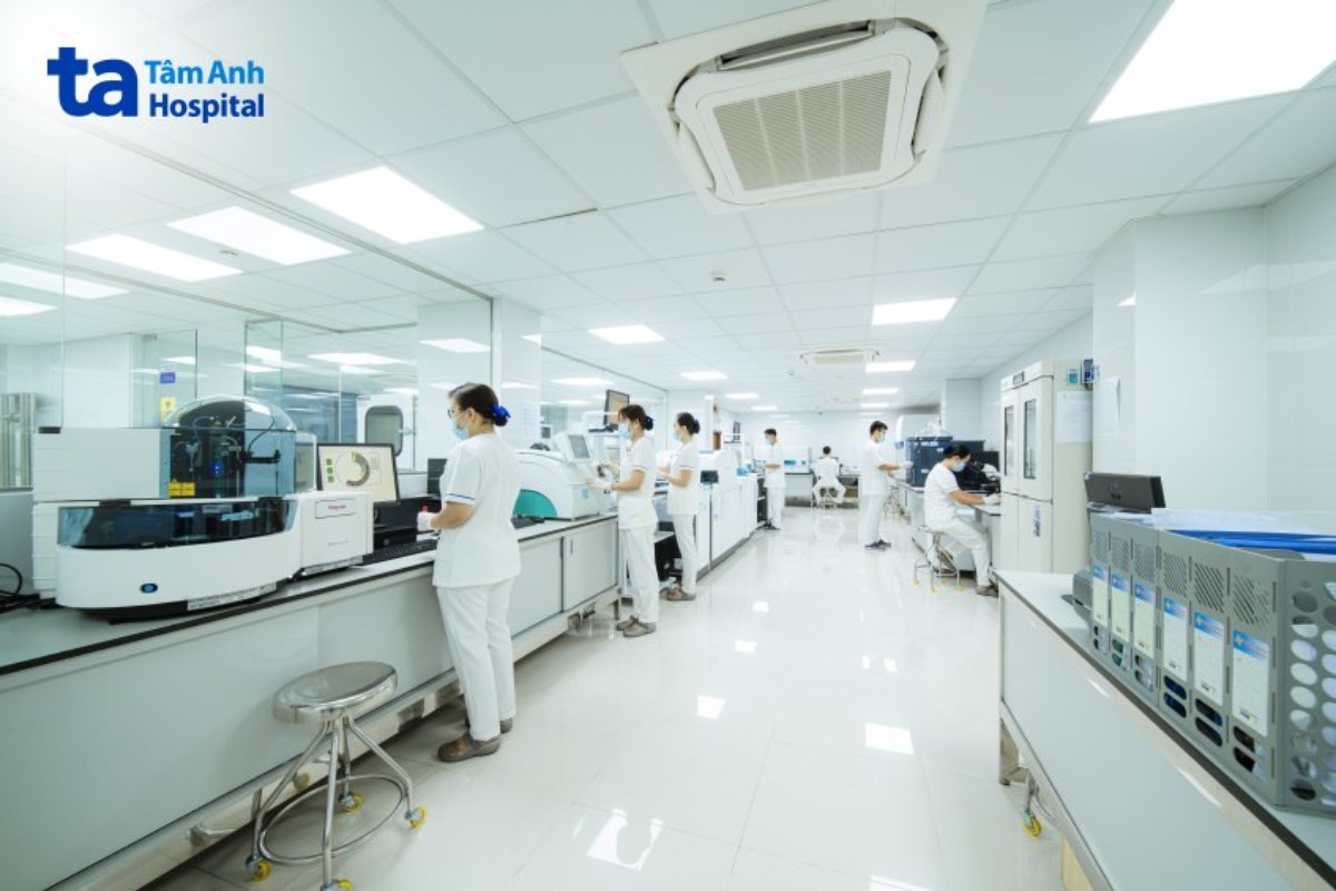 phòng xét nghiệm hiện đại