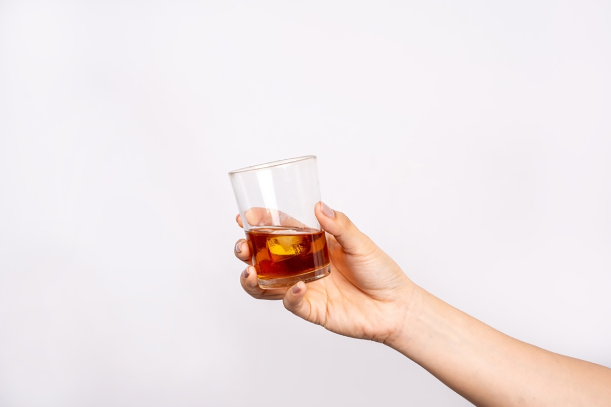 lạm dụng rượu bia