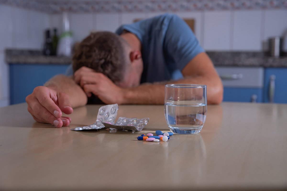 hậu quả của việc dùng thuốc điều trị bệnh nền