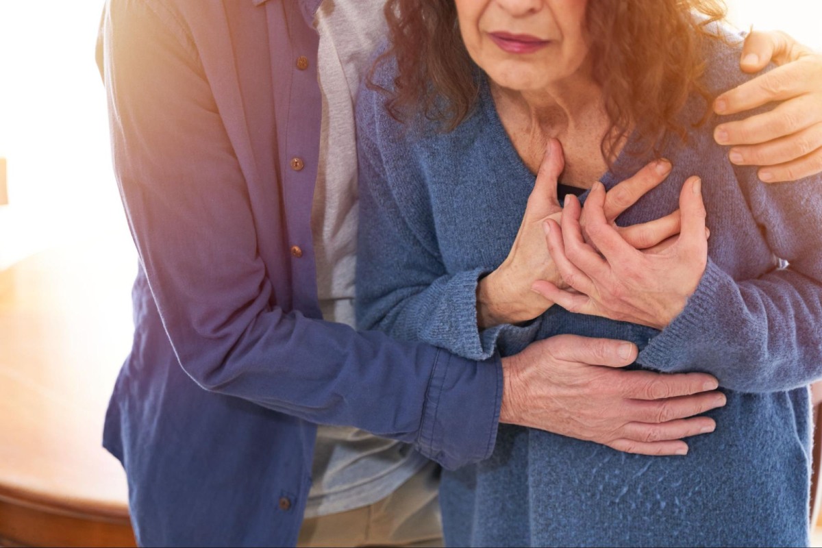 người lớn tuổi dễ bị bệnh mạch vành mạn tính
