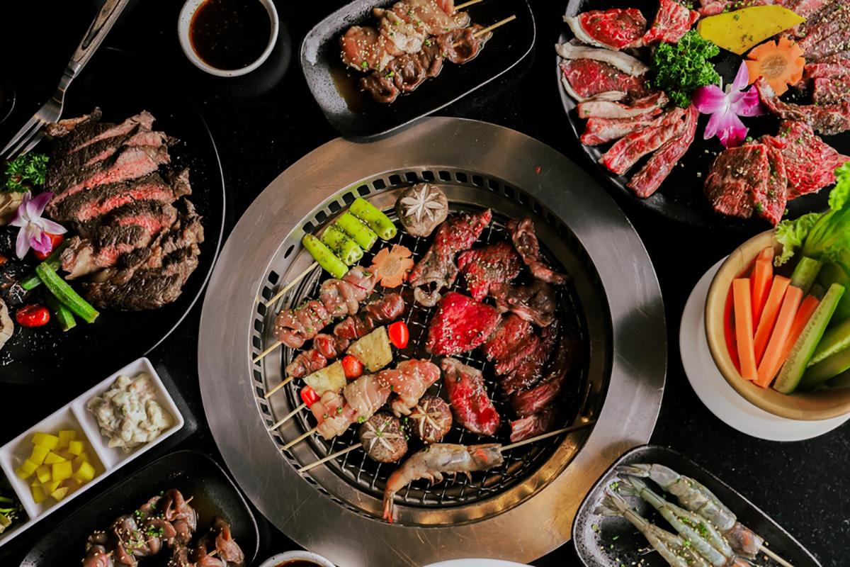 hạn chế ăn quá nhiều thịt vào buổi tối