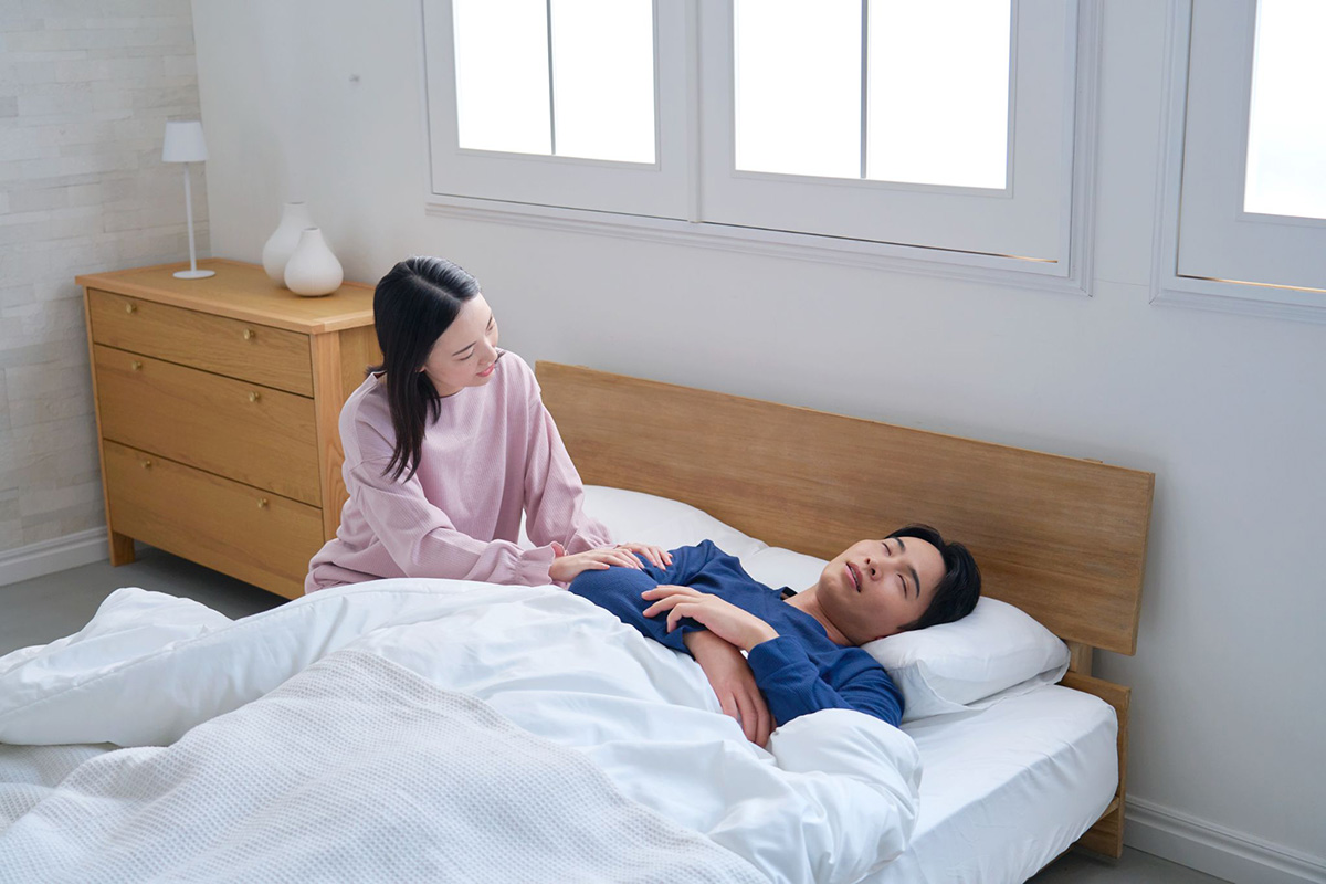 không nên đánh thức đột ngột